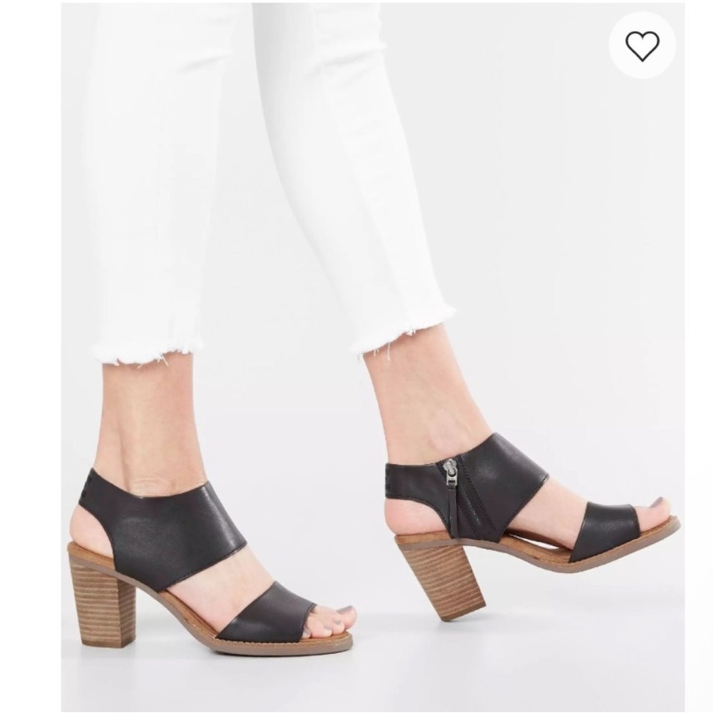 Toms Majorca Leather Cutout Sandals 6M
